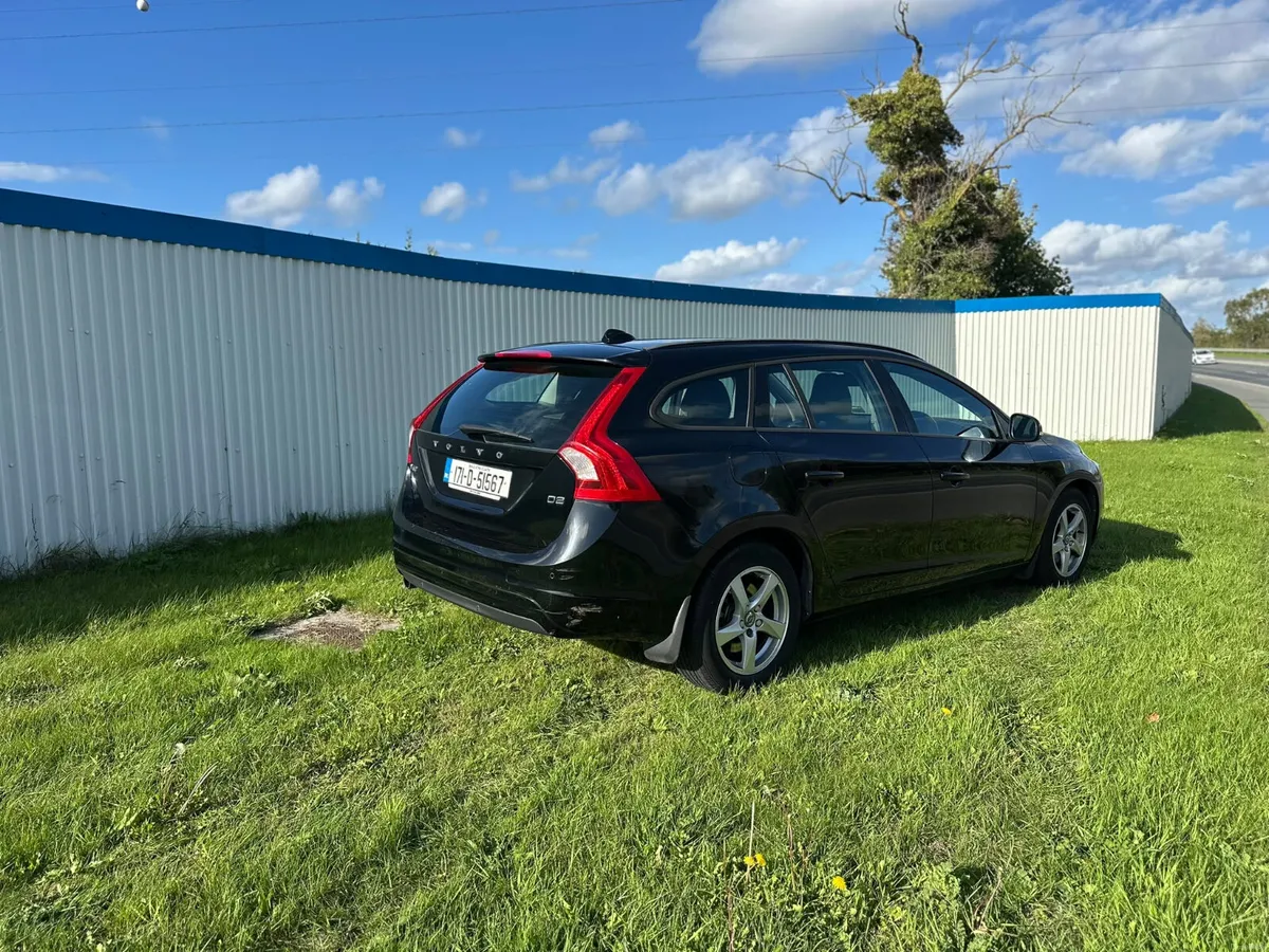 Volvo V60 2017 New NCT 09/28 - Image 4