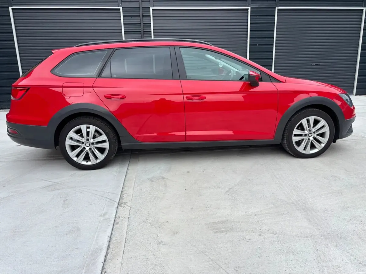 2015 SEAT Leon 1.6 TDI  110 PS  EXPERIENCE - Image 2