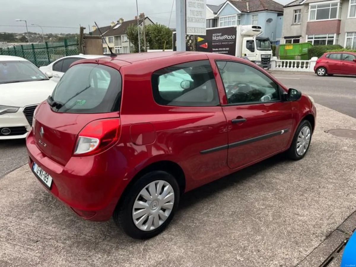 Renault Clio III Expression 1.2 Ethanol 3D 2DR - Image 3