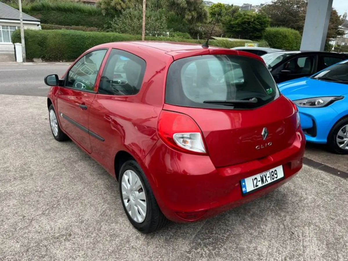 Renault Clio III Expression 1.2 Ethanol 3D 2DR - Image 4