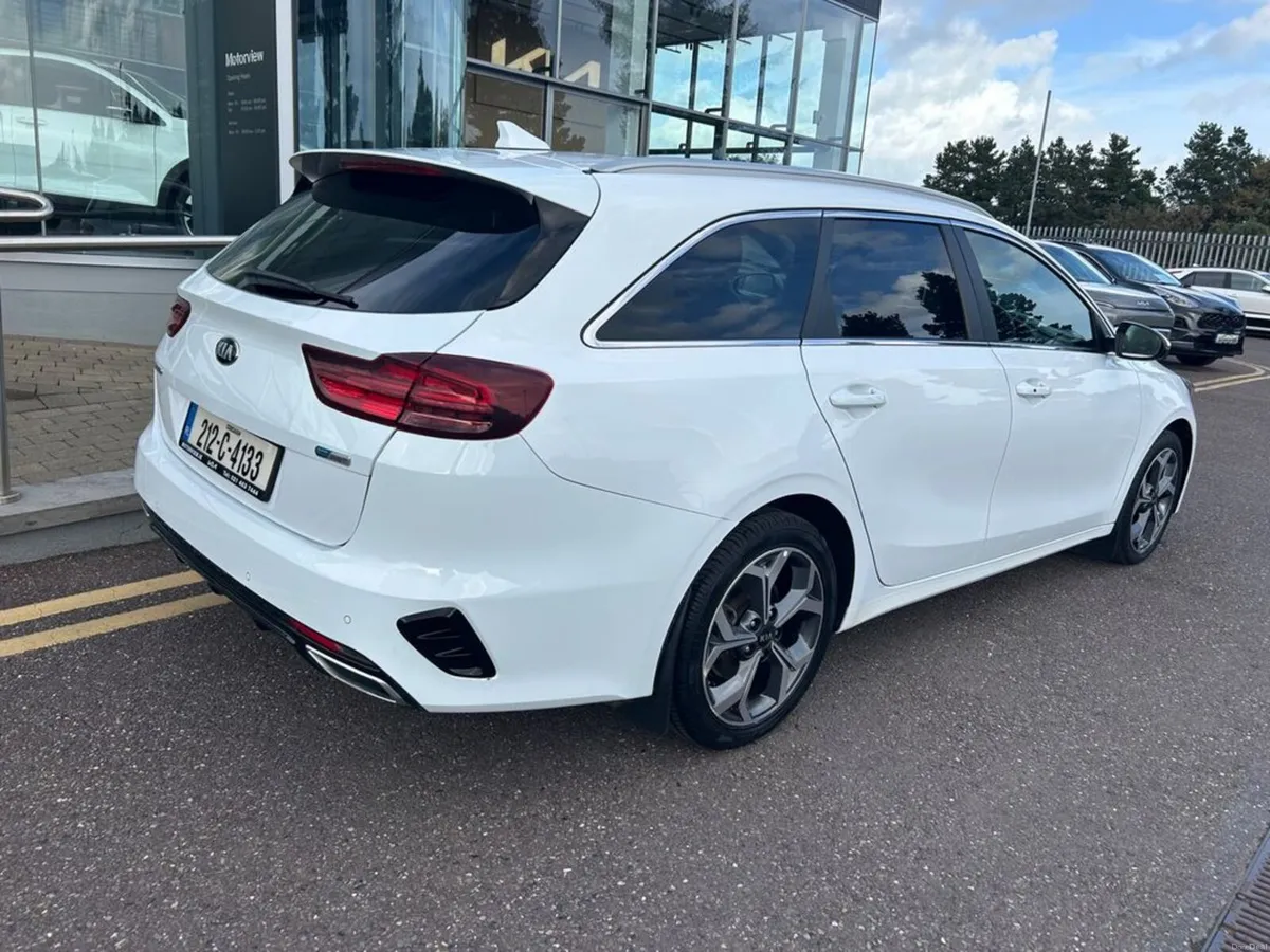 Kia Ceed *Automatic* SW Phev Trailer 5DR - Image 4