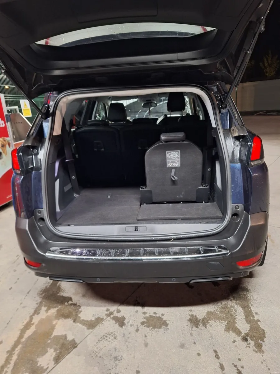 Peugeot 5008 2018 - Image 2