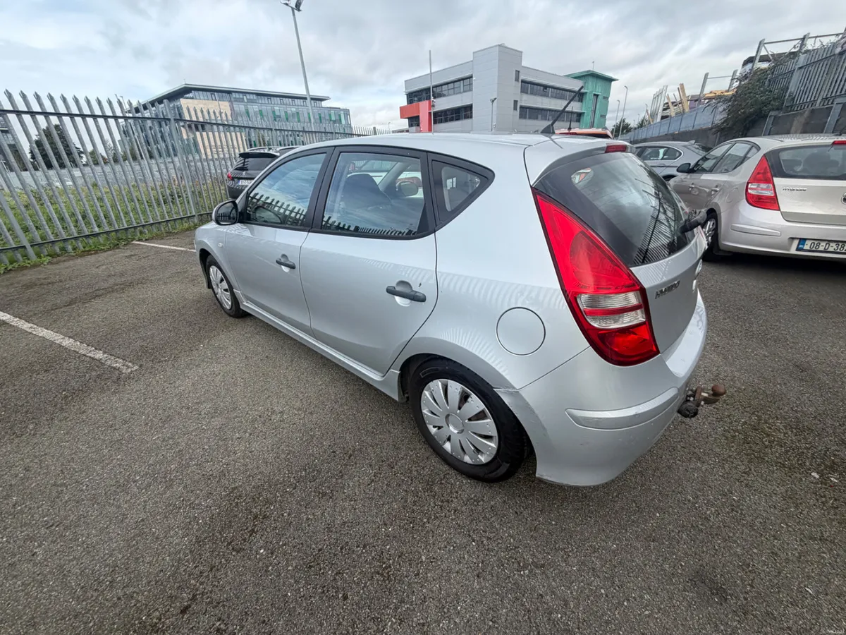 Hyundai i30 1.6 CRDI - Image 4