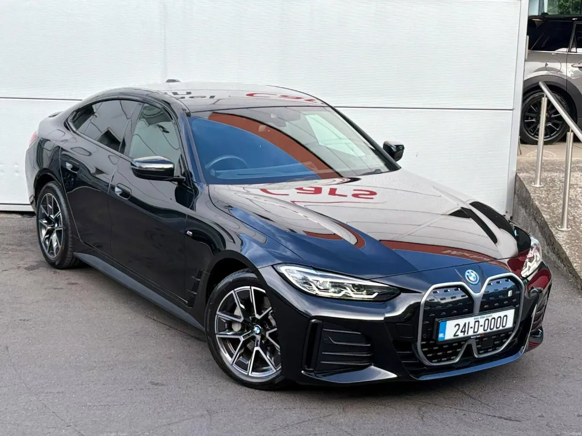 2024 BMW i4 35 M Sport, Tech Pack, CarPlay, 18" - Image 3