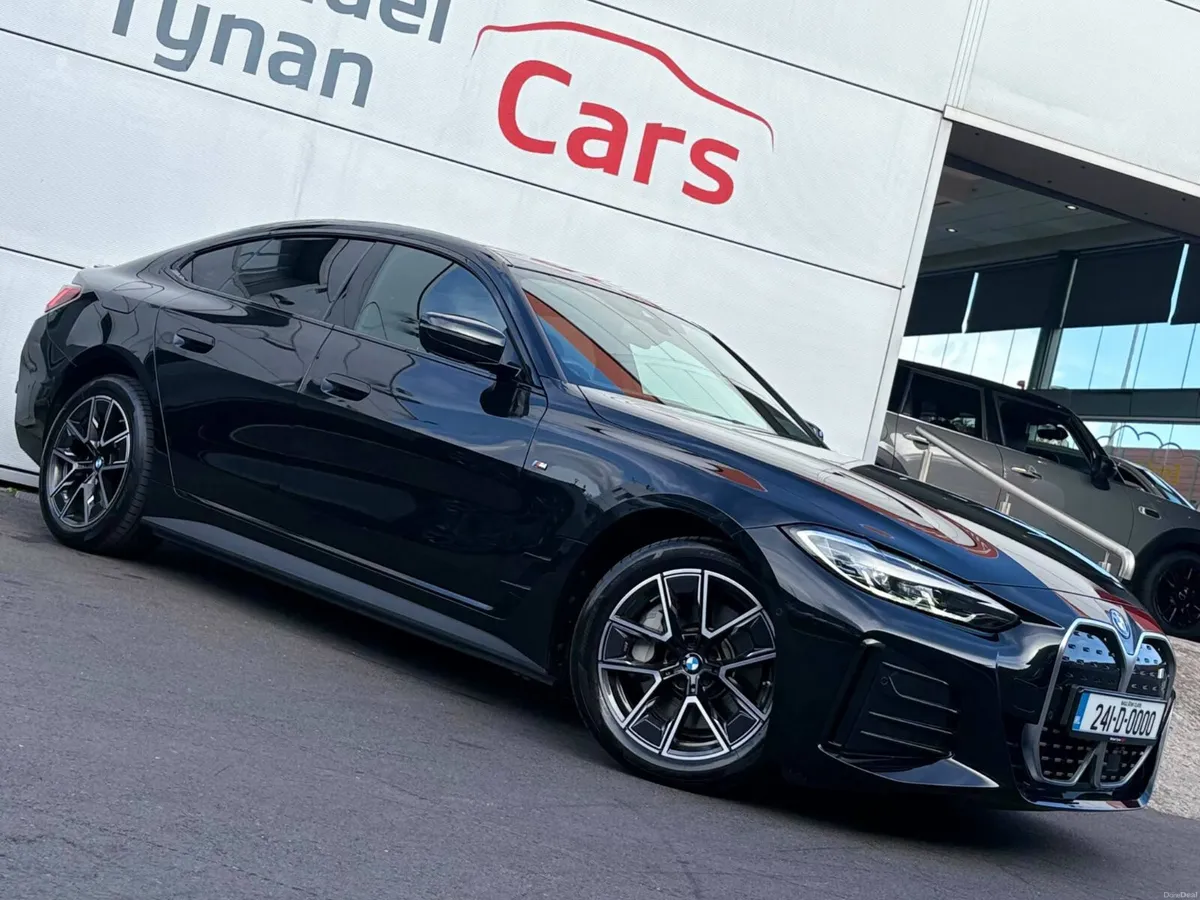 2024 BMW i4 35 M Sport, Tech Pack, CarPlay, 18" - Image 2