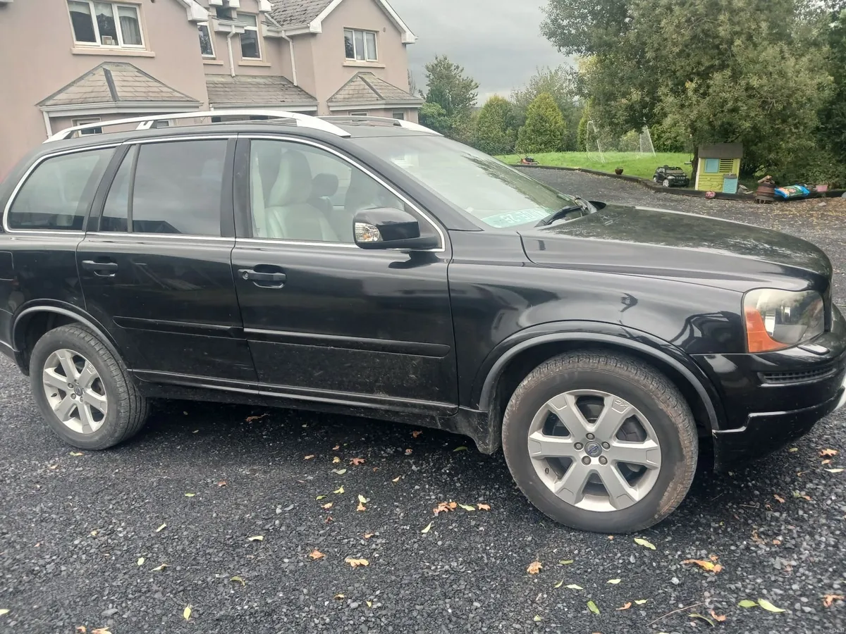 Volvo XC90 2012 - Image 1