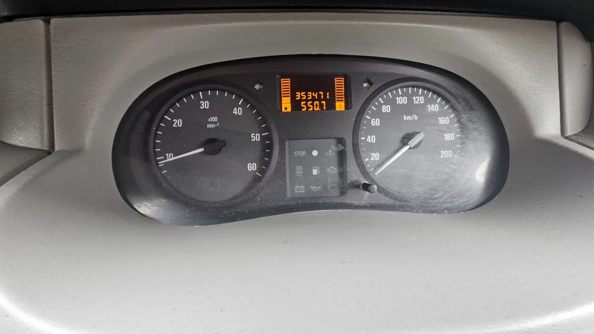 Opel Vivaro 2005 - Image 5
