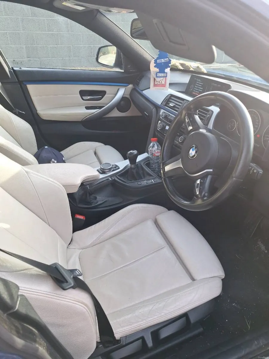 Car - Image 3