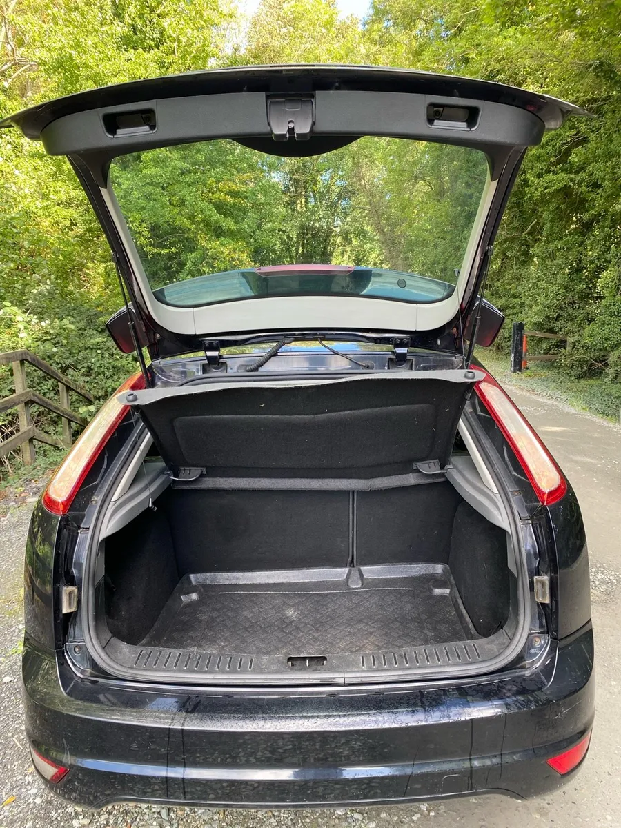 Ford focus - Image 5