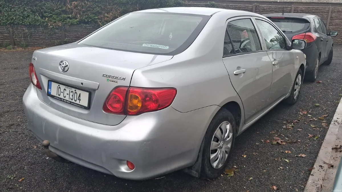 Toyota Corolla 2010 - Image 4