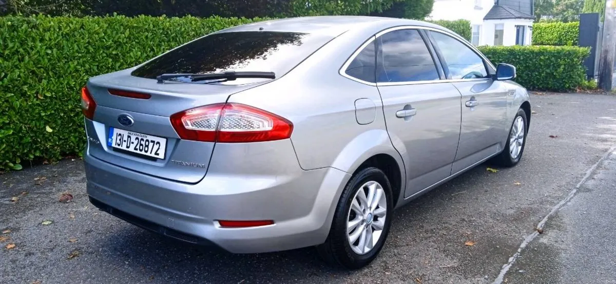 AUTOMATIC  TITANIUM FORD MONDEO - Image 2