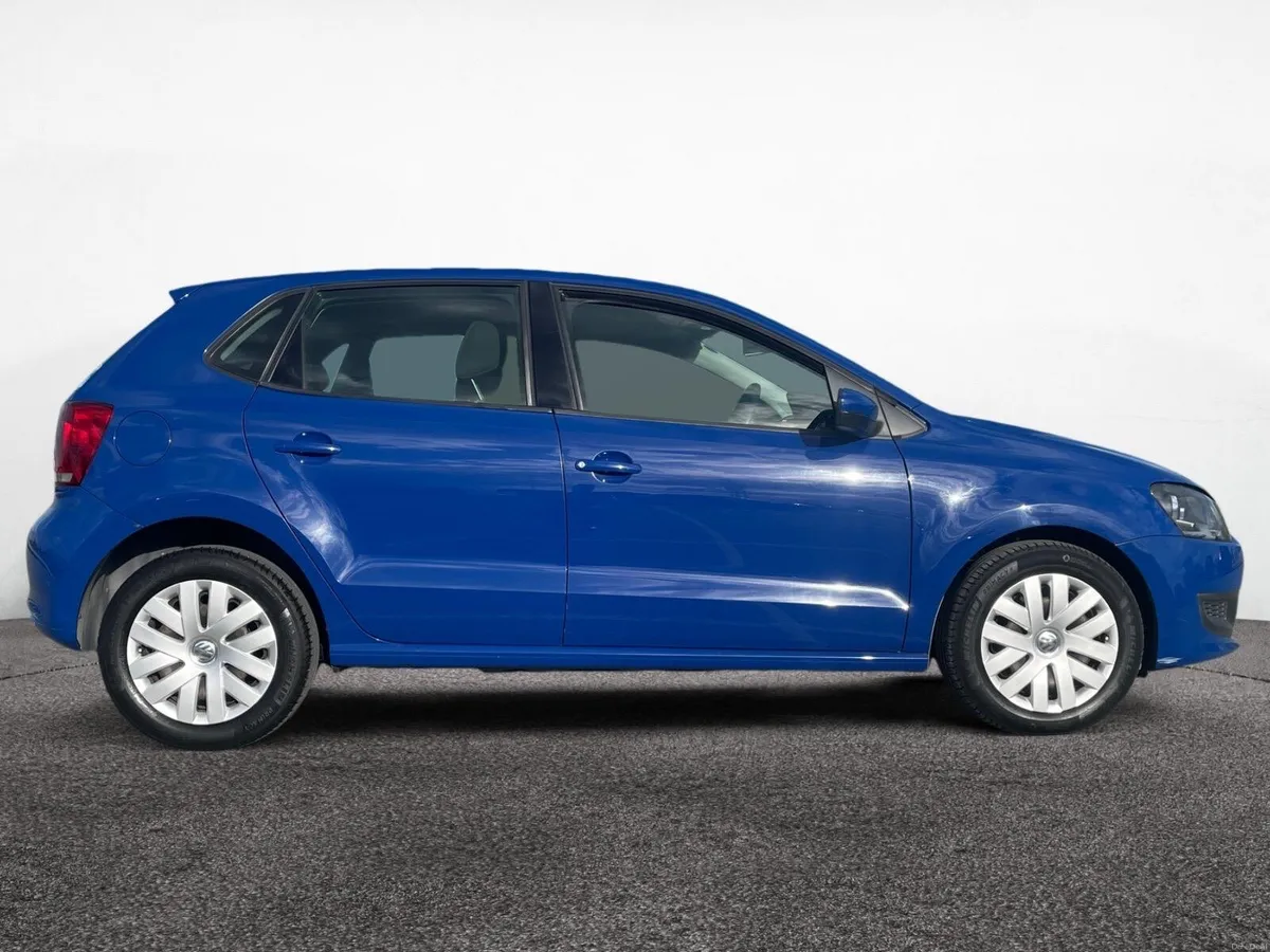 Volkswagen Polo 2014 - 83k KMS - Image 2