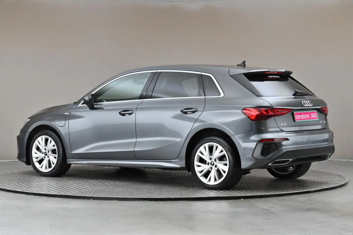 Audi A3 1.4 TFSIE STRONIC S-LINE SPORTBACK PHEV ** - Image 6