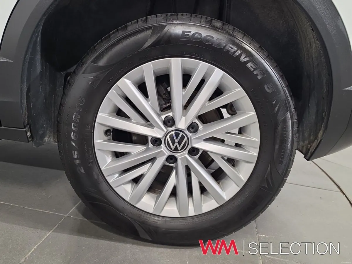 Volkswagen T-Roc 1.0 TSI 110HP Life COMMERCIAL *EX - Image 6
