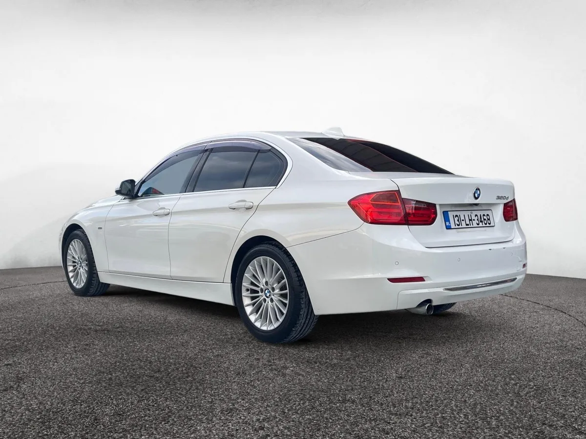 BMW 3-Series 2013 - 2.0L DIESEL - Image 4