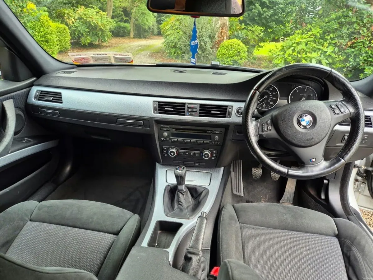 BMW 3-Series 320d M-Sport 2009 - Image 2