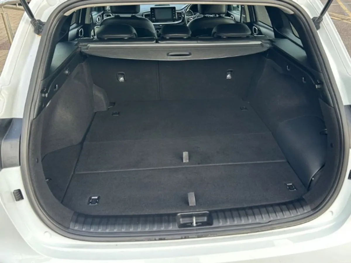 Kia Ceed *Automatic* SW Phev Trailer 5DR - Image 6