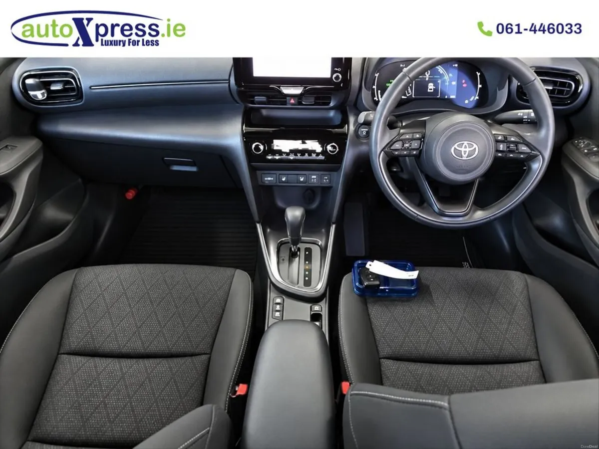 Toyota Yaris Cross 1.5 HYBRID Z, Ultra low Mileage - Image 4