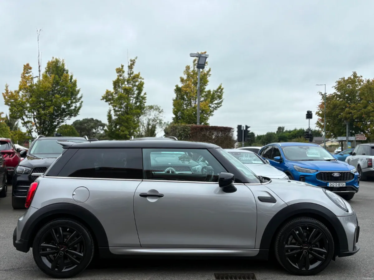 Mini Cooper SPORT 2 1.5 Petrol Auto *John Cooper W - Image 4