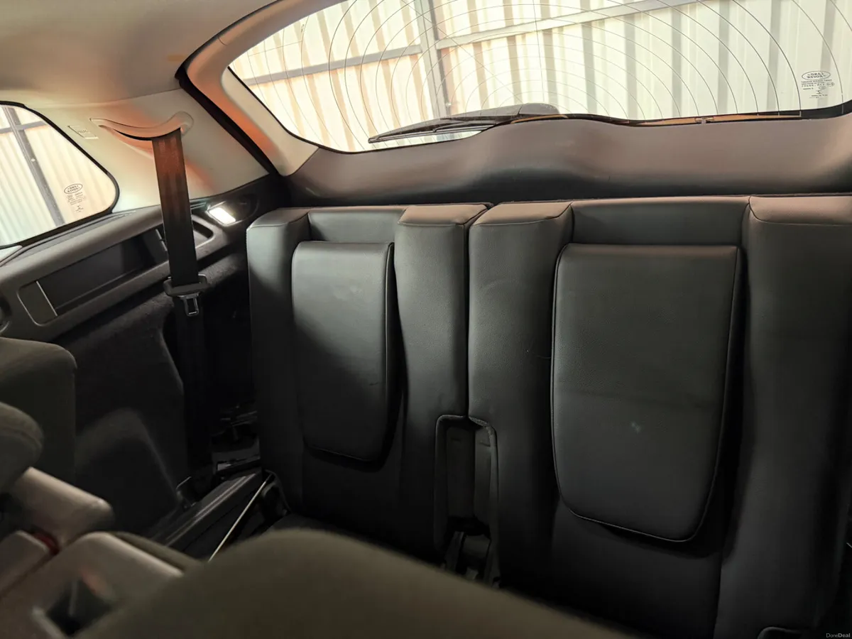 Land Rover Discovery Sport 2018 - Image 5