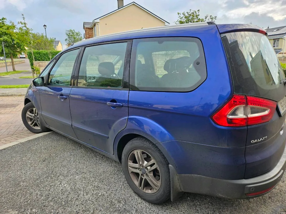 151 Ford Galaxy - Image 3