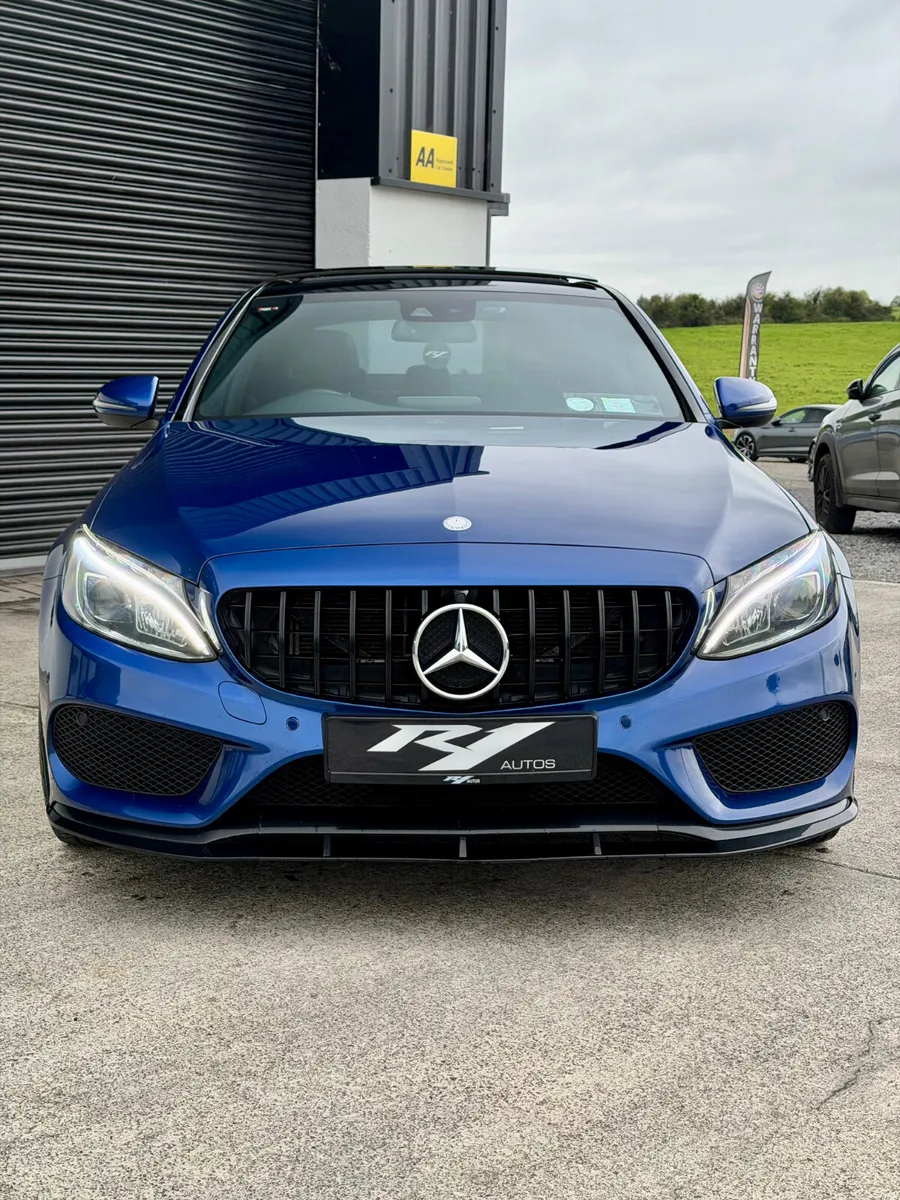 2017 MERCEDES BENZ C220 AMG PAN ROOF 4 MATIC - Image 4