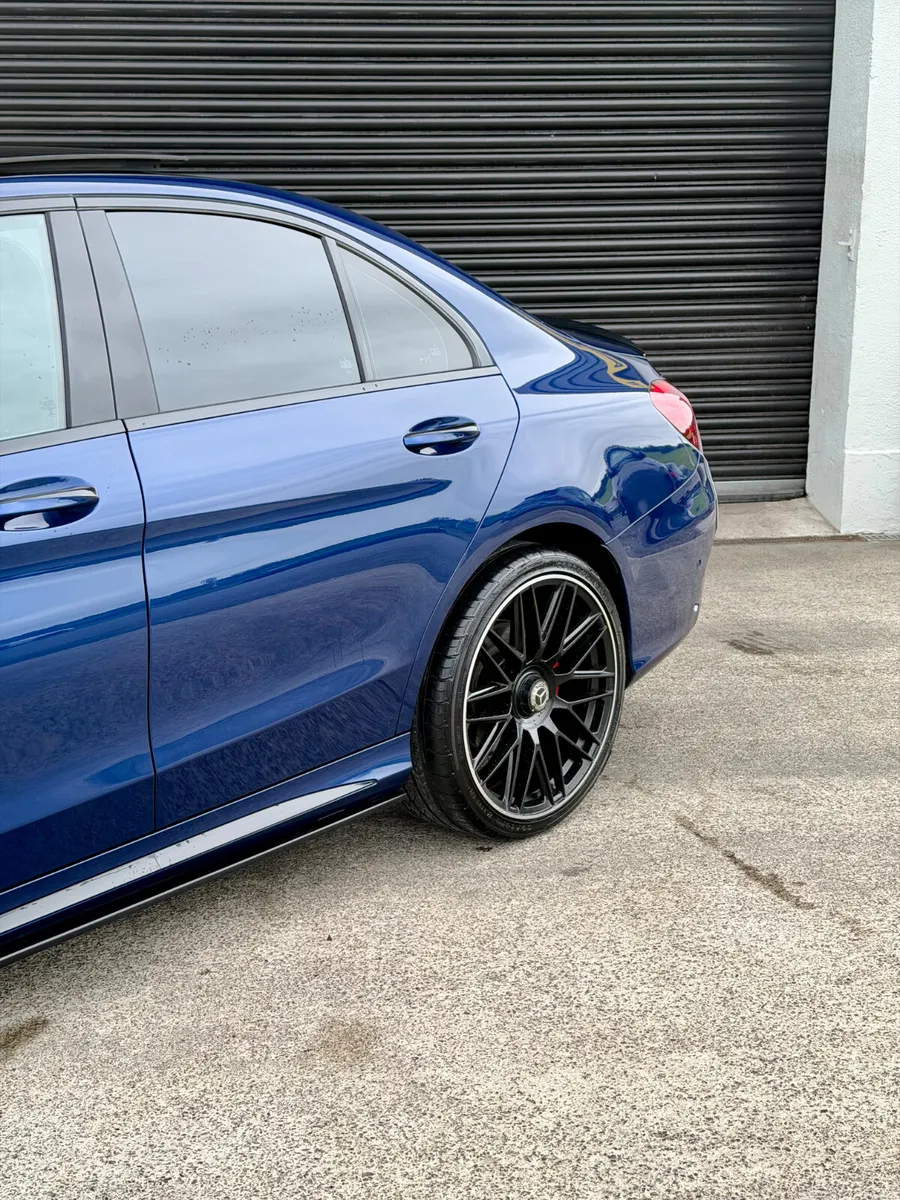 2017 MERCEDES BENZ C220 AMG PAN ROOF 4 MATIC - Image 3
