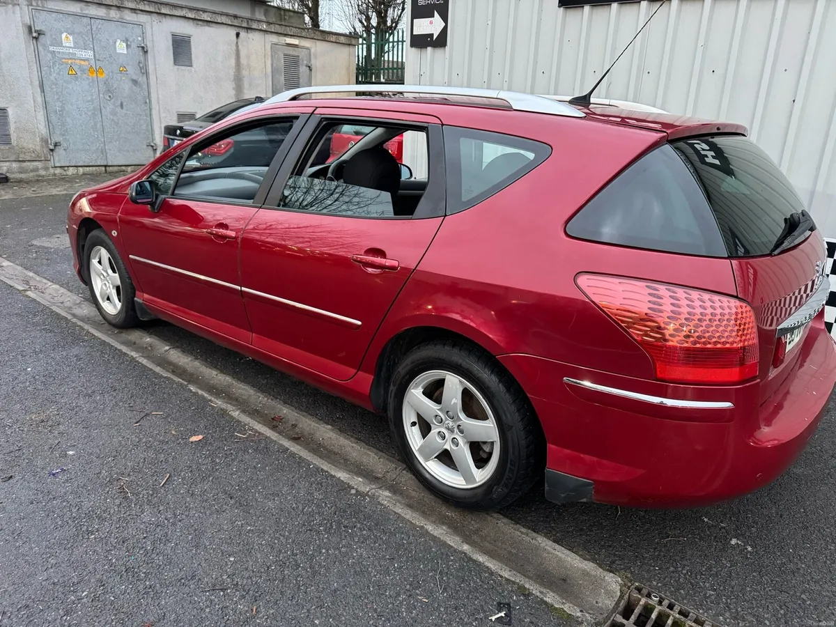 Car - Image 2