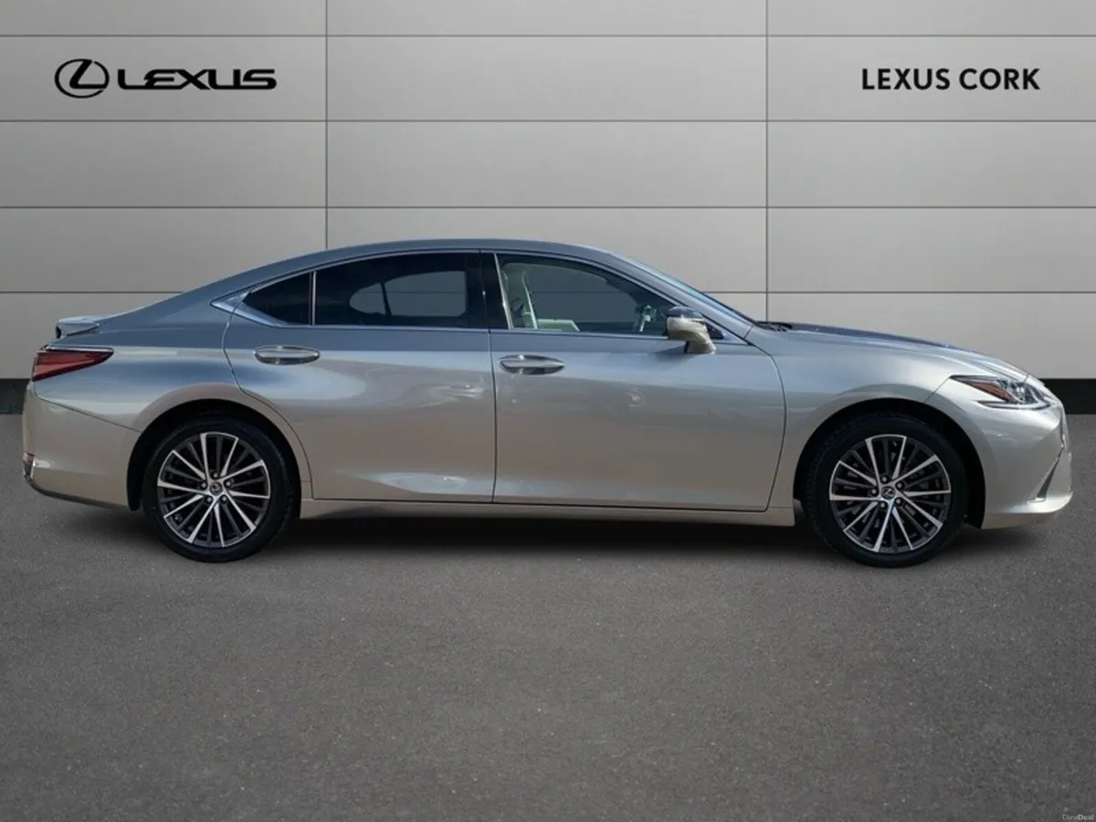 Lexus ES DYNAMICS 4DR AUTO - Image 4