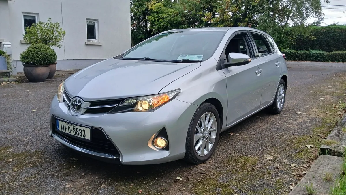 Toyota Auris Diesel NCTd  FSH - Image 3