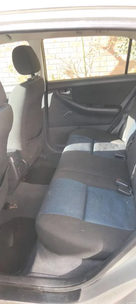 Car - Image 5