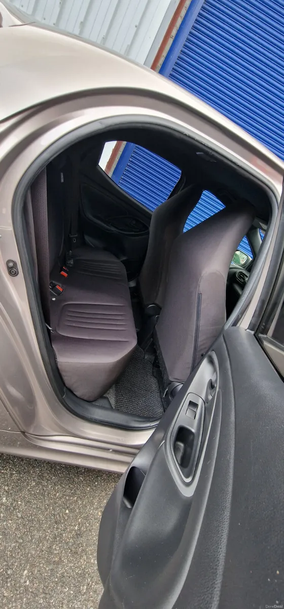 Toyota Yaris Automatic - Image 6
