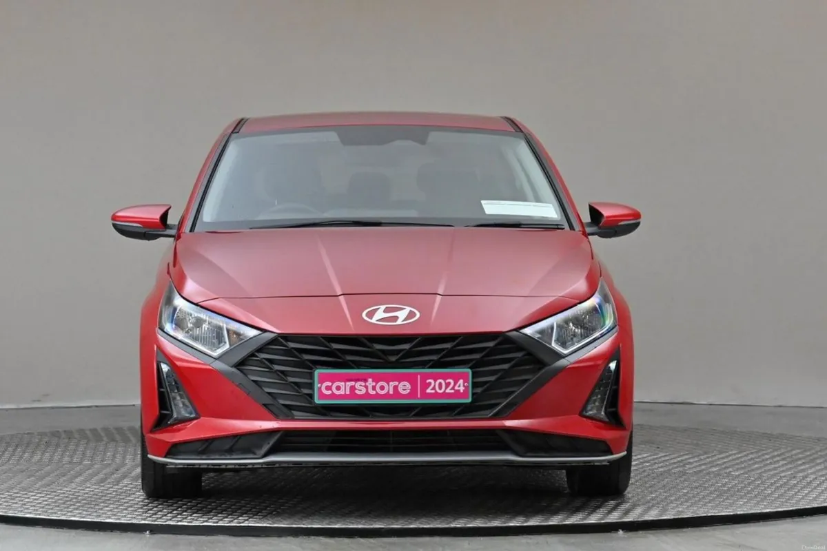Hyundai i20 1.2 5SPD DELUXE PLUS **REVERSE CAM** - Image 2