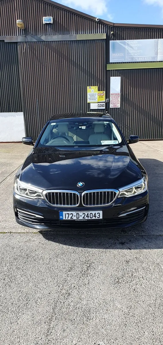 Immaculate BMW 5-Series 2017 X drive - Image 3