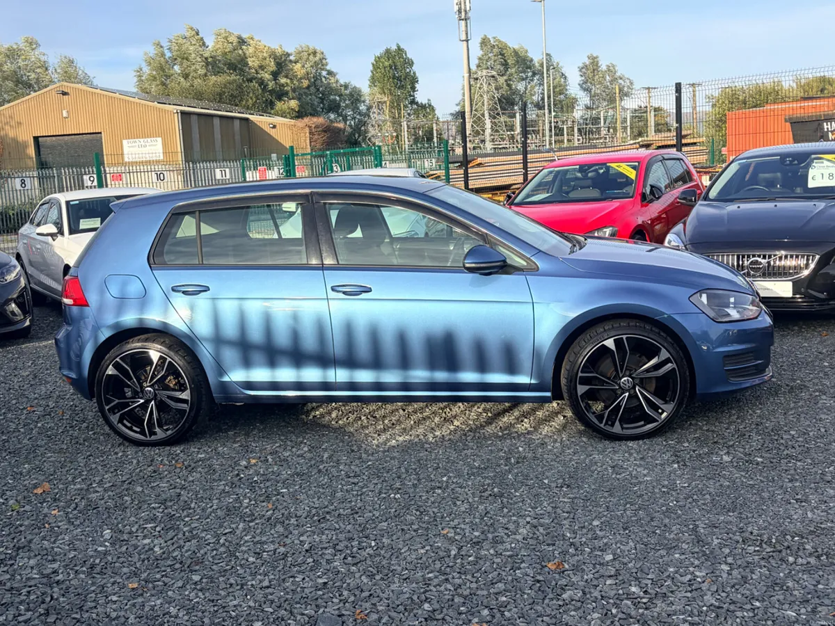 2015 VOLKSWAGEN GOLF 1.2TSI 5DR AUTO 19" ALLOYS - Image 2
