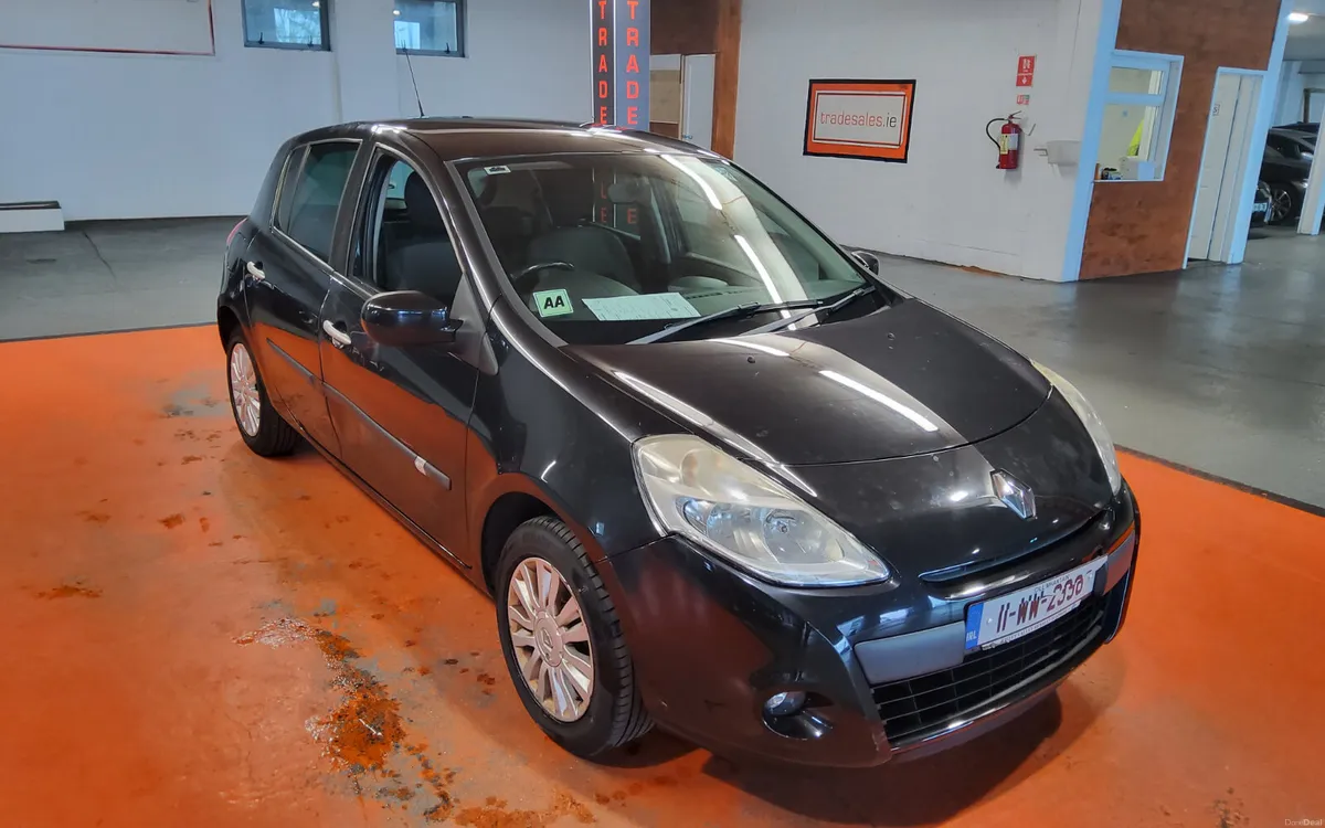Renault Clio 2011 - Image 1