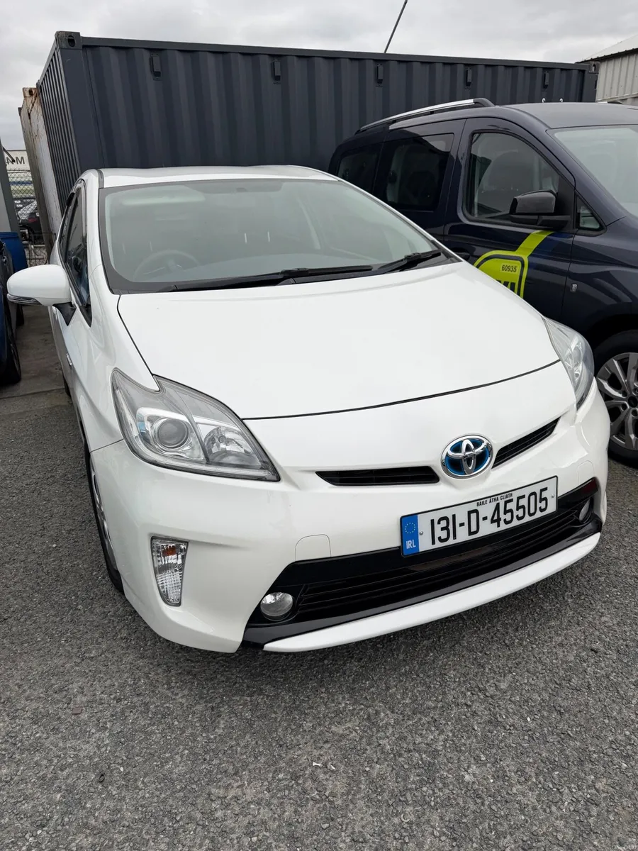 Prius in very good condition - Image 1