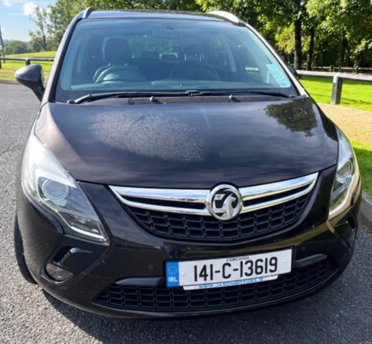 Vauxhall Zafira Tourer 2.0 CDTI SRI 2014 - Image 1