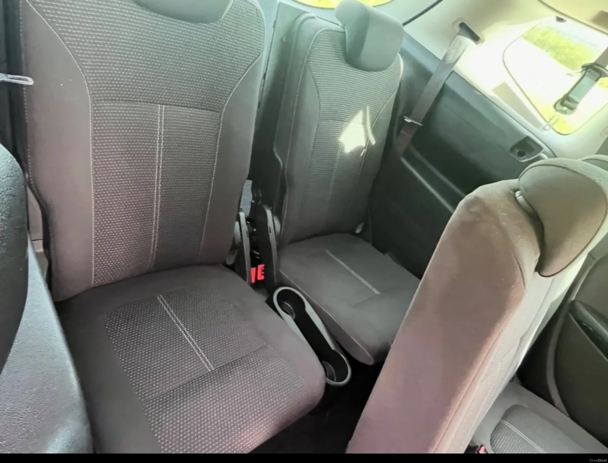 Vauxhall Zafira Tourer 2.0 CDTI SRI 2014 - Image 6