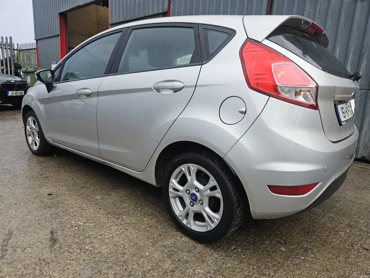 2015 Ford Fiesta 1.2 Z-TEC - Image 6