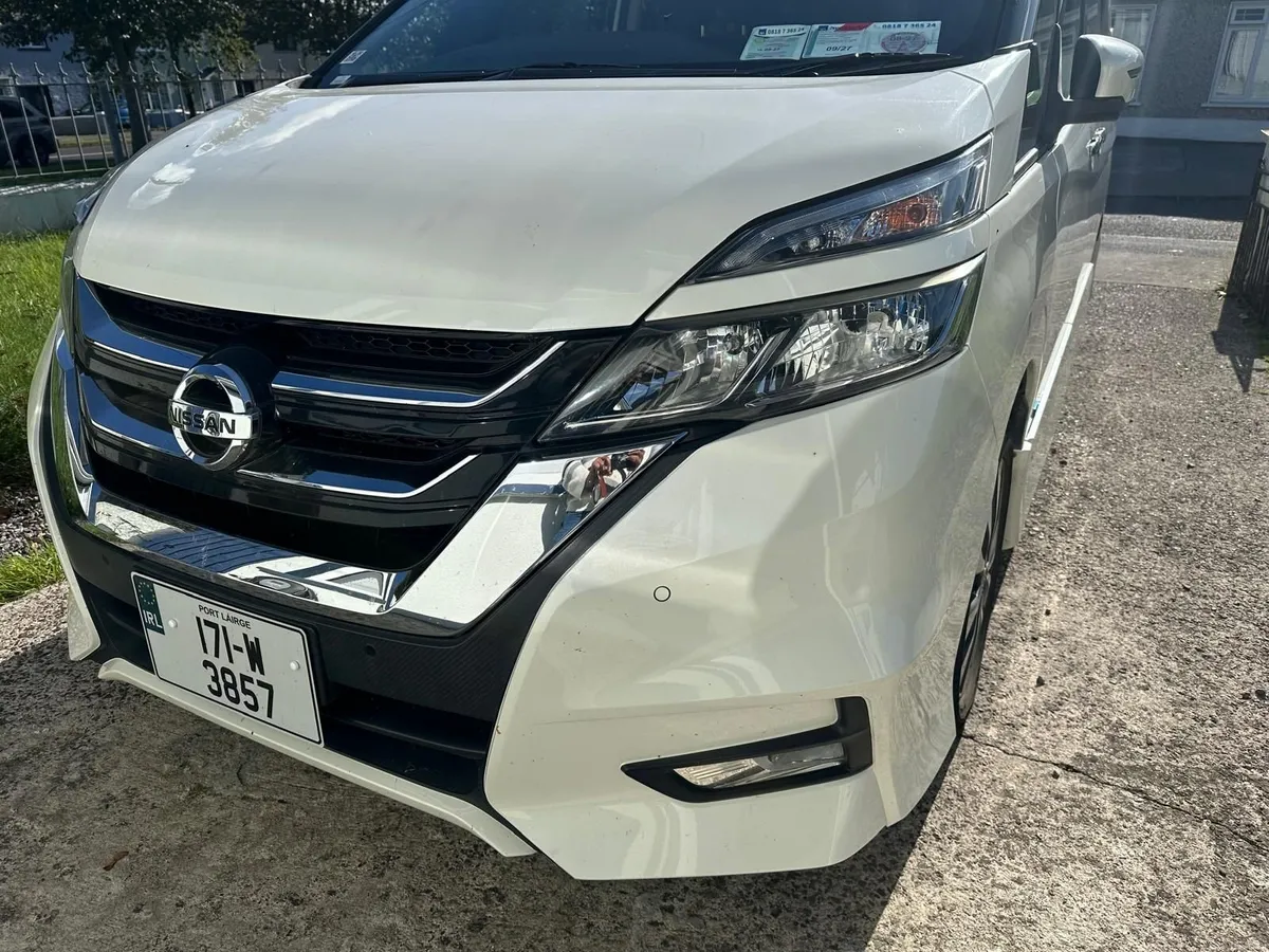 2017 Nissan Serena Highway Star Hybrid – ProPILOT - Image 5