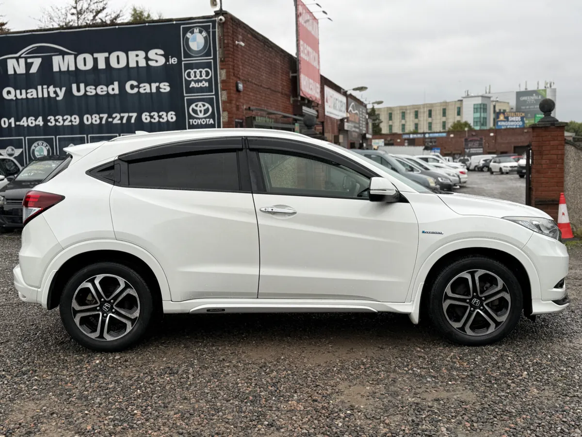 2015 Honda Vezel 1.5 HYBRID AUTO - Image 2