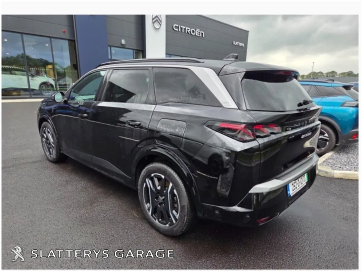 Peugeot 5008 BEV 73kwh 210hp GT - Image 4