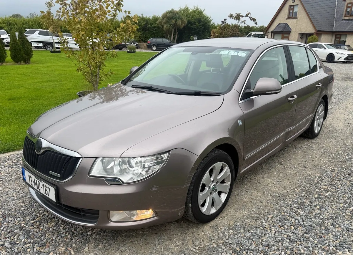 Skoda Superb Taxed & Tested - Image 2