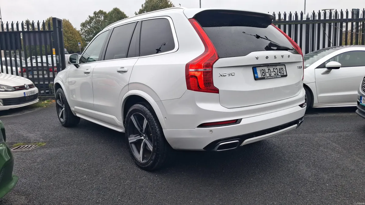 Volvo XC90 2018 R Design 7 seats - Image 2