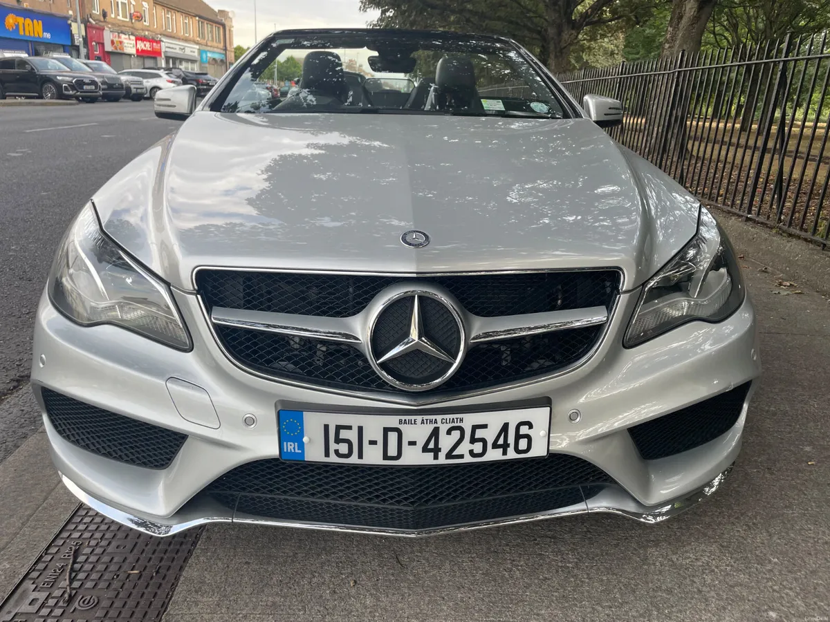 2015 MERCEDES E220 CONVERTIBLE AMG - Image 4