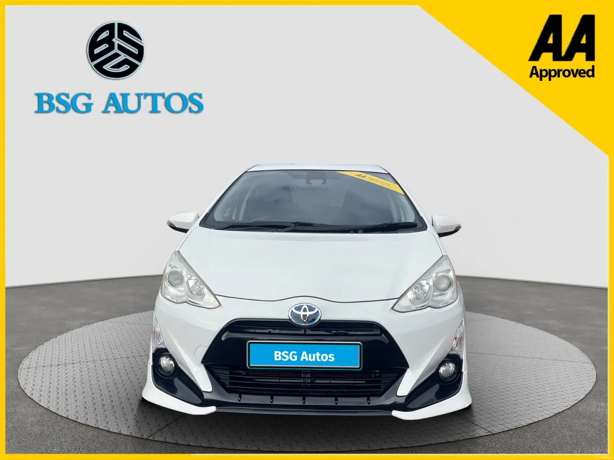 2015 TOYOTA  AQUA 1.5 HYBRID AUTOMATIC *FINANCE* - Image 3