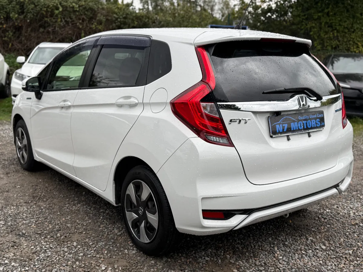 2019 Honda Fit 1.5 HYBRID AUTO - Image 5