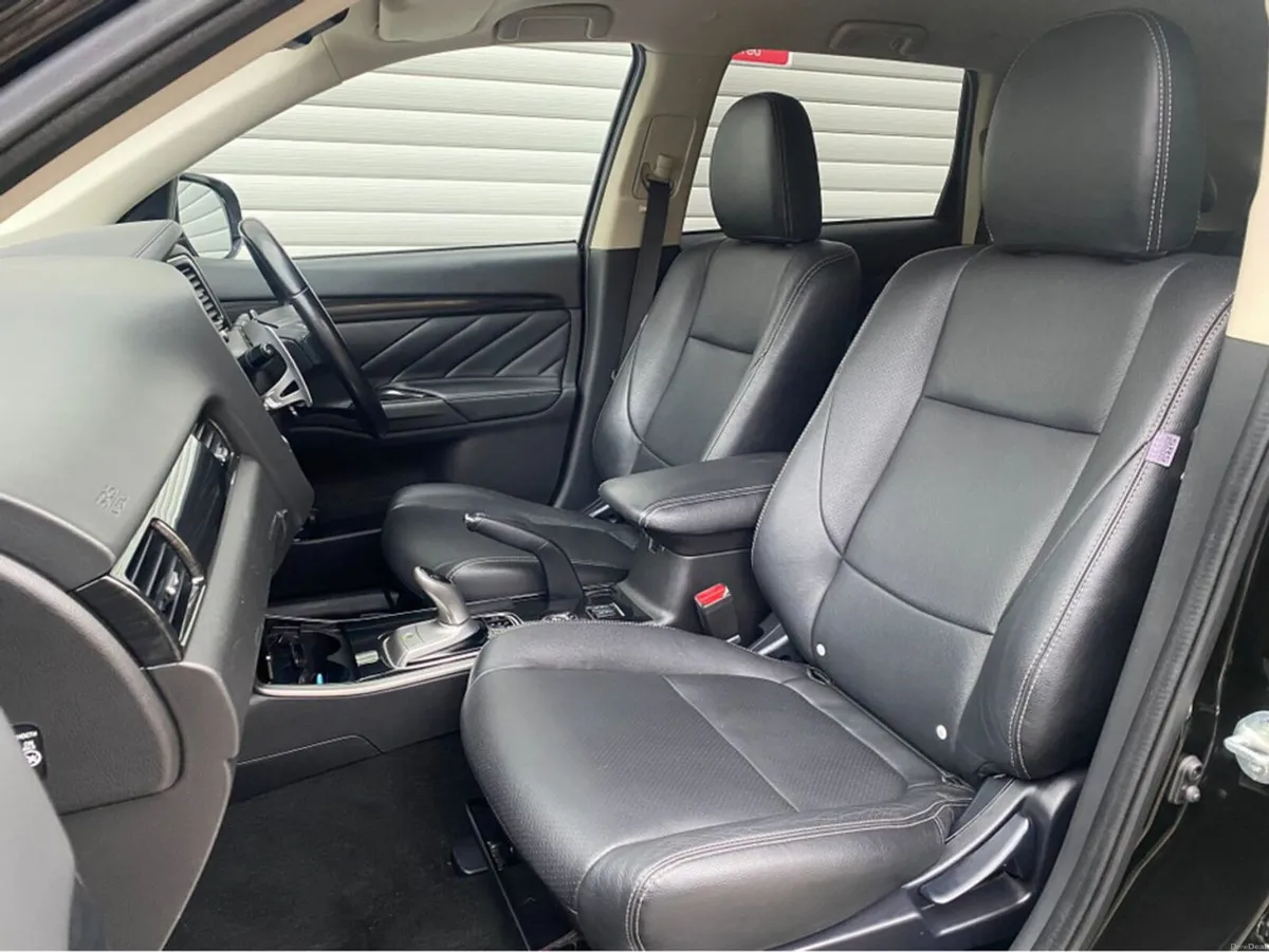 Mitsubishi Outlander 2.0 GX3H+ PHEV with 97,000mil - Image 6