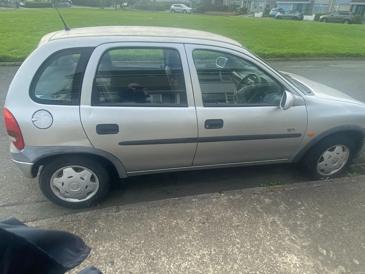 Opel Corsa 2000 - Image 2